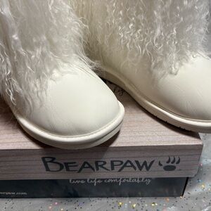 Bearpaw Boo White Boots